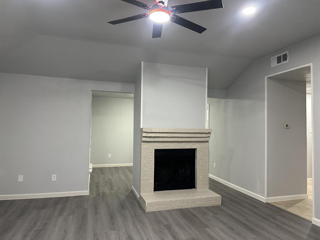 1705 Wheatfield Drive Property Photo 3
