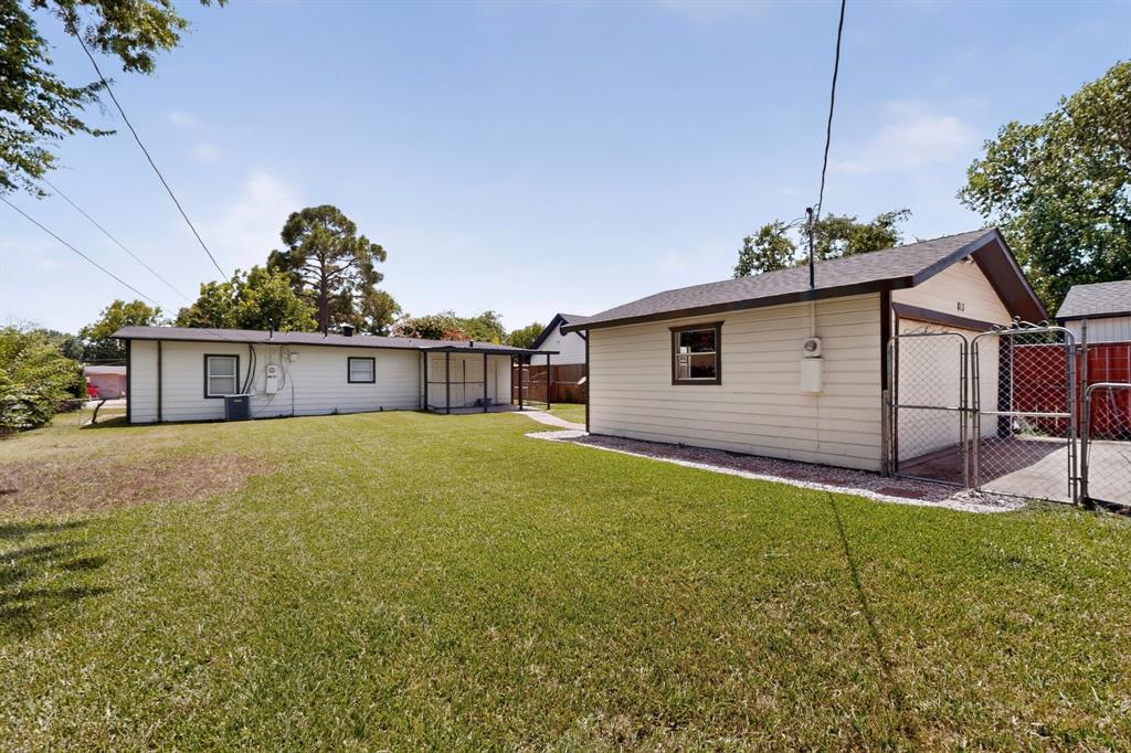 813 Travis Street Property Photo 33