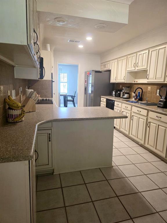 355 35th Street Property Photo 6