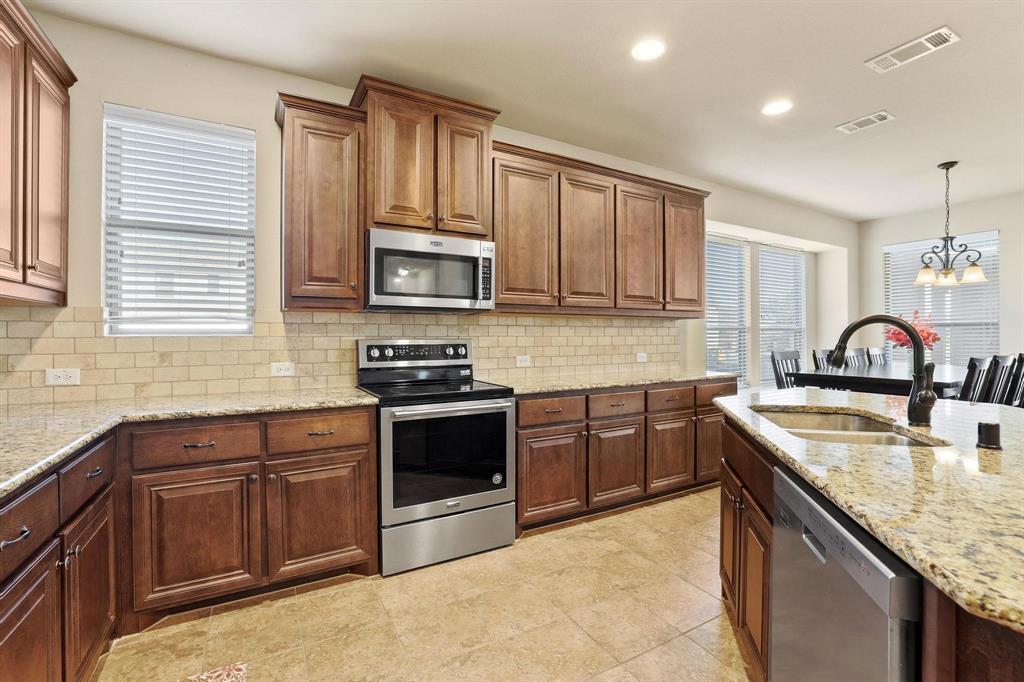 223 Thompson Drive Property Photo 10