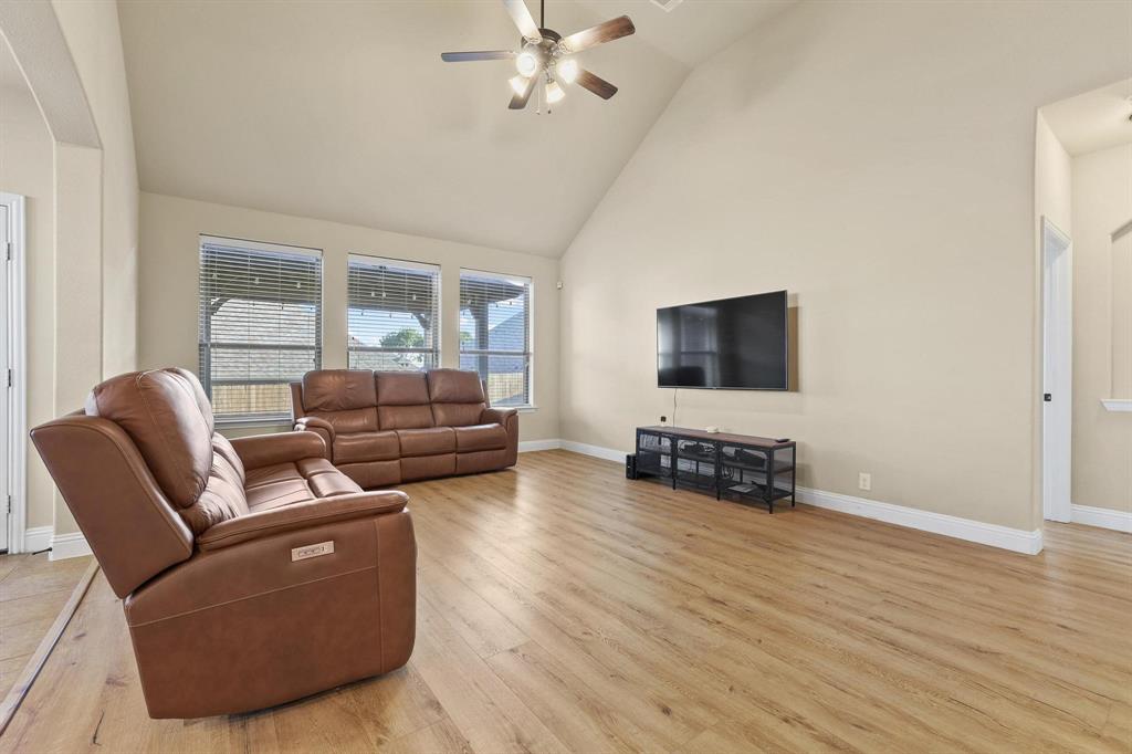 223 Thompson Drive Property Photo 15