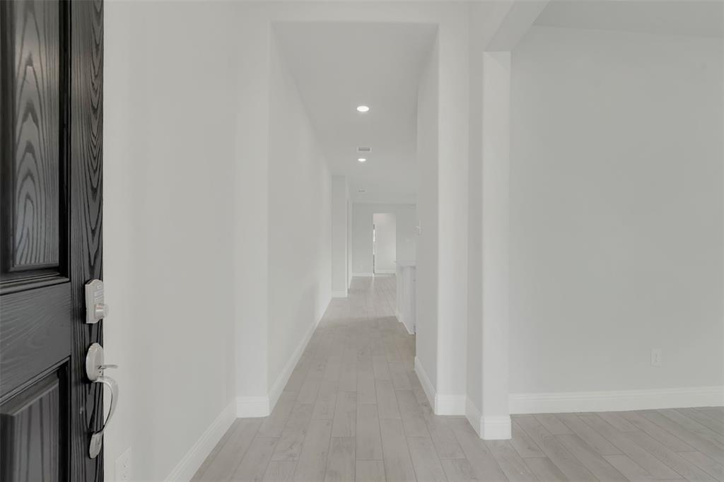 2901 Cantoni Creek Property Photo 4
