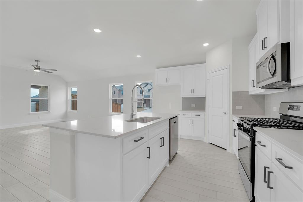 2901 Cantoni Creek Property Photo 9