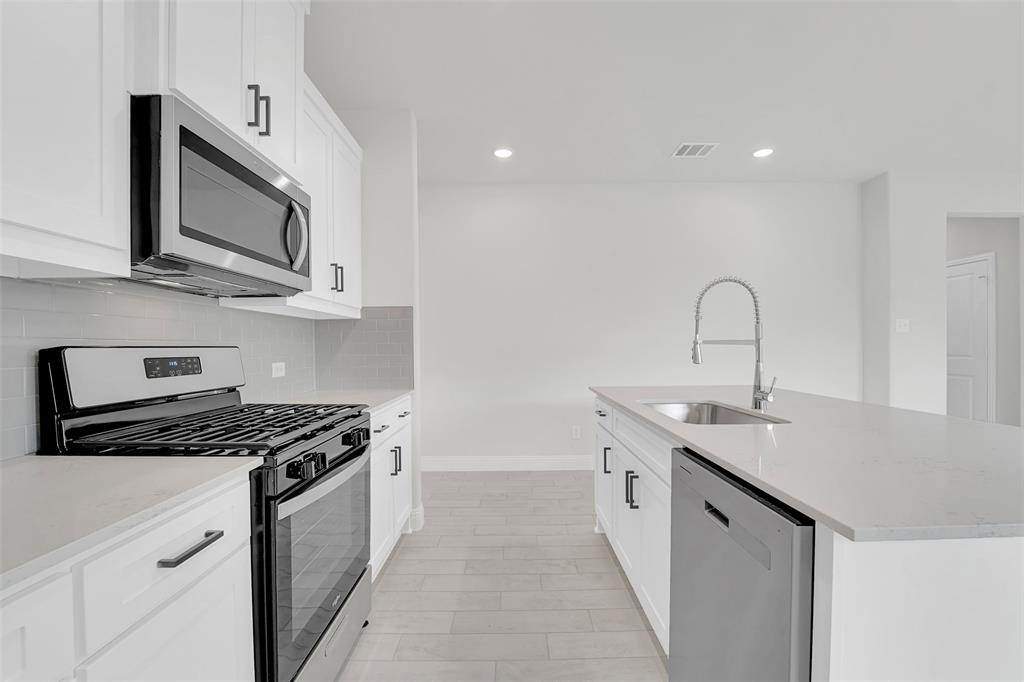 2901 Cantoni Creek Property Photo 10