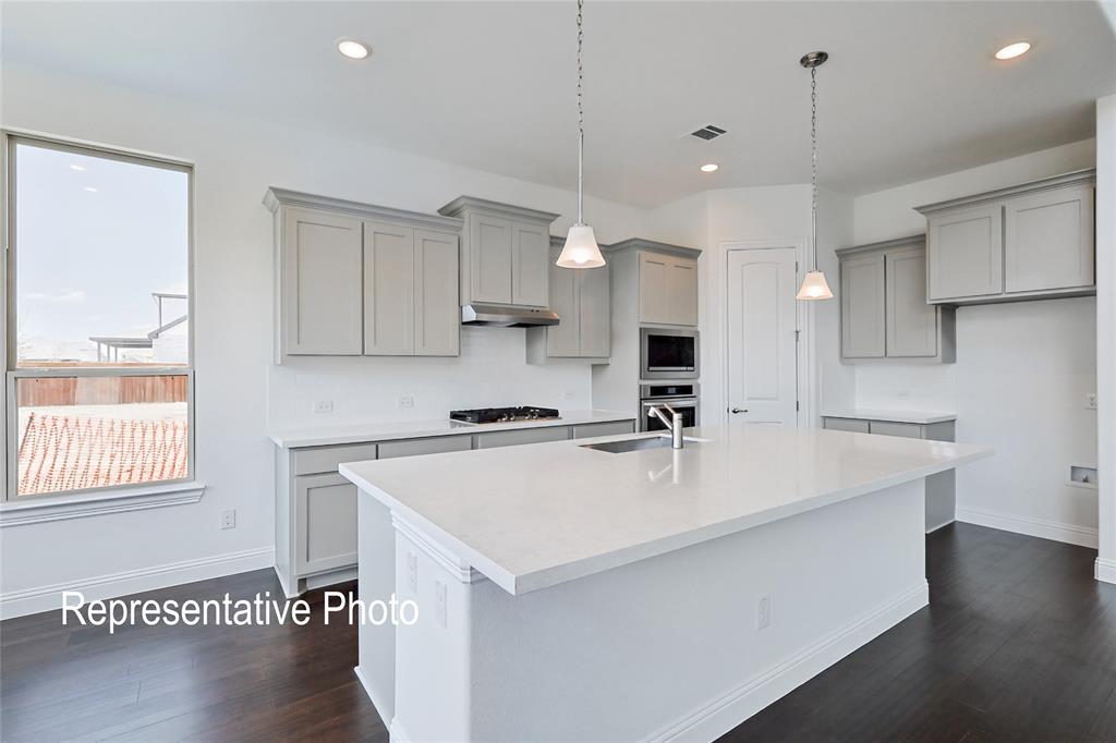 16321 Flatlands Way Property Photo 2