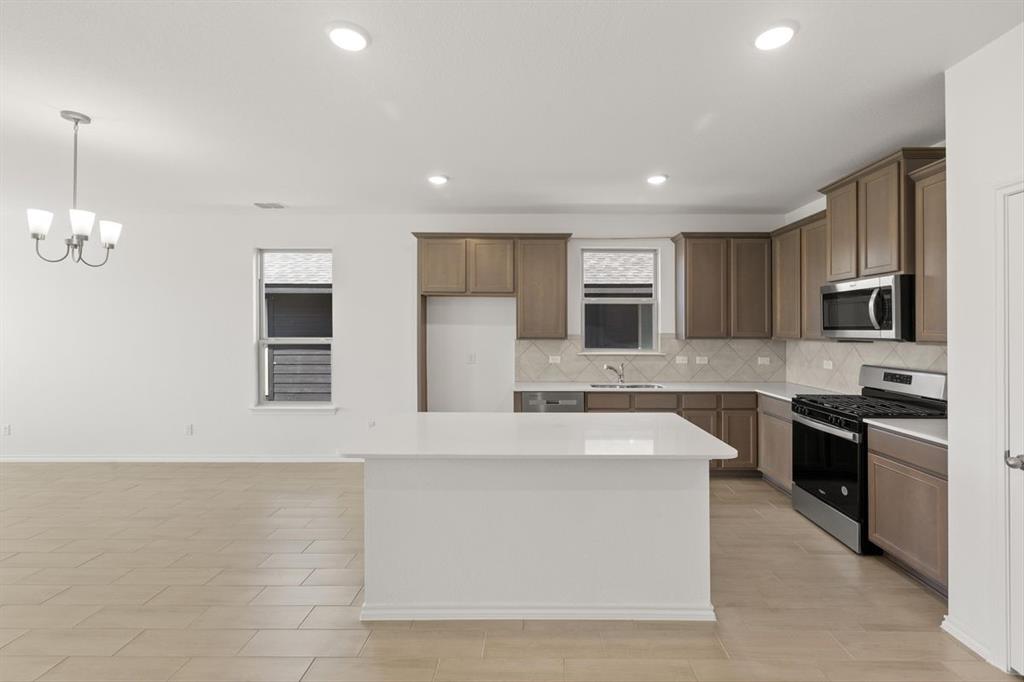 3115 Hawkview Drive Property Photo 8