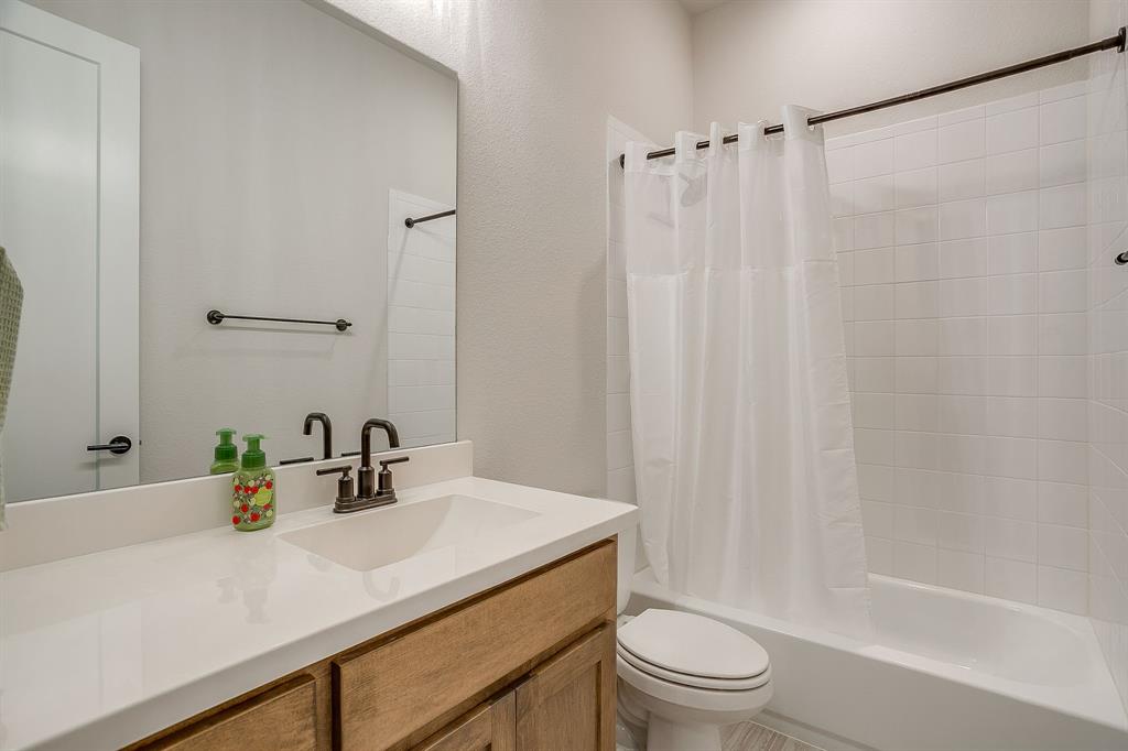 2137 Rolling Oaks Drive Property Photo 32