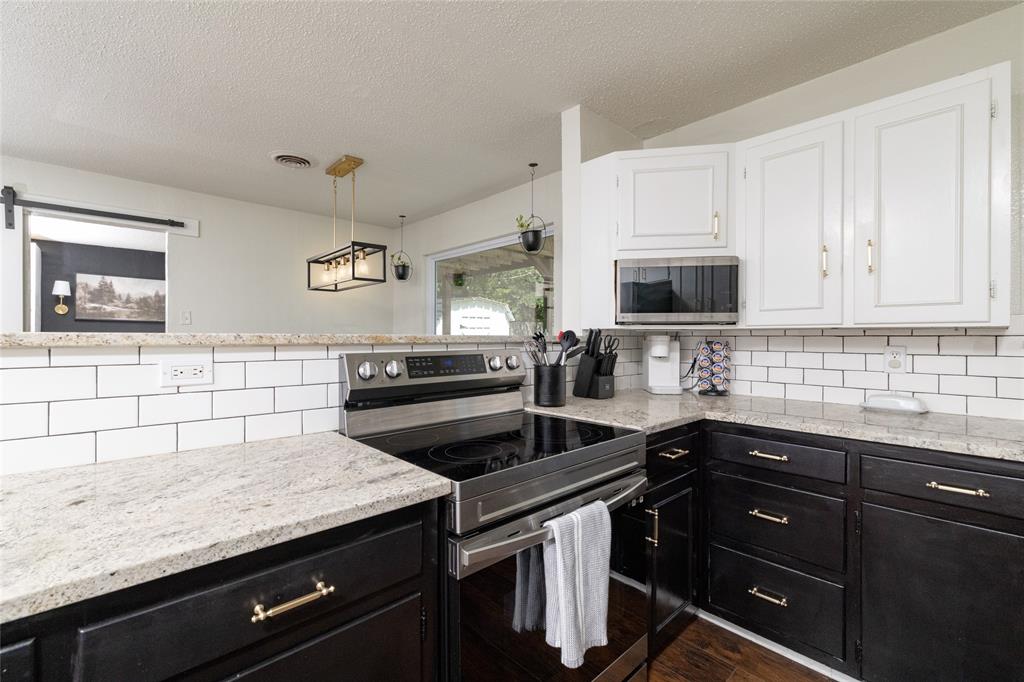 5955 Fm 678 Property Photo 15