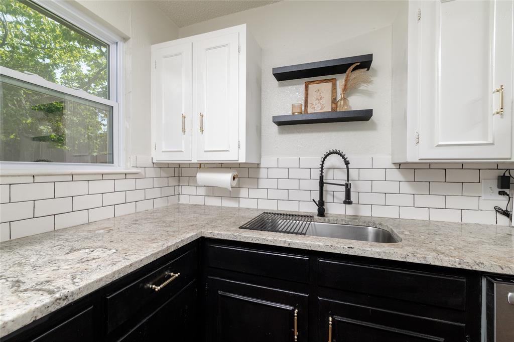 5955 Fm 678 Property Photo 16