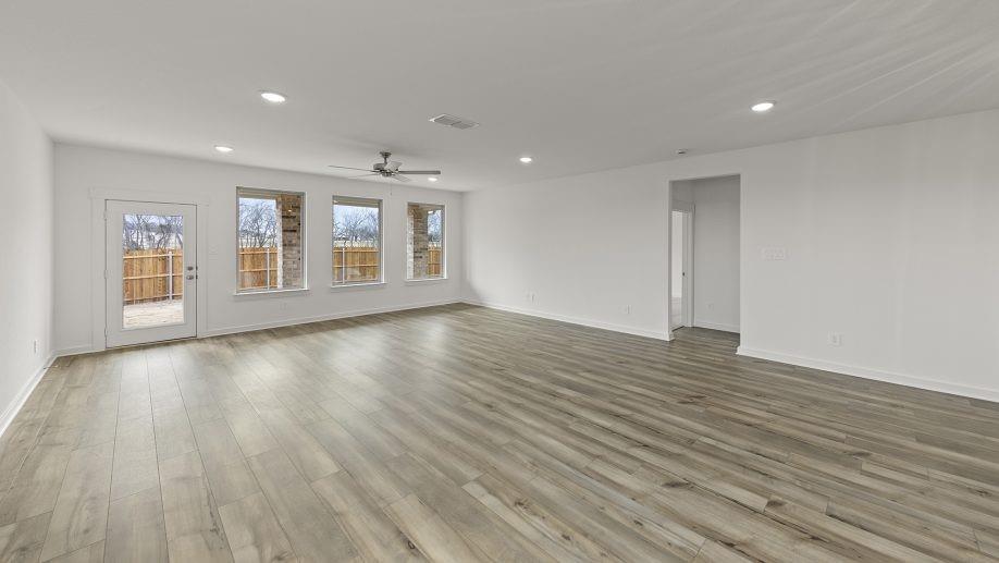 4725 Farmers Drive Property Photo 10