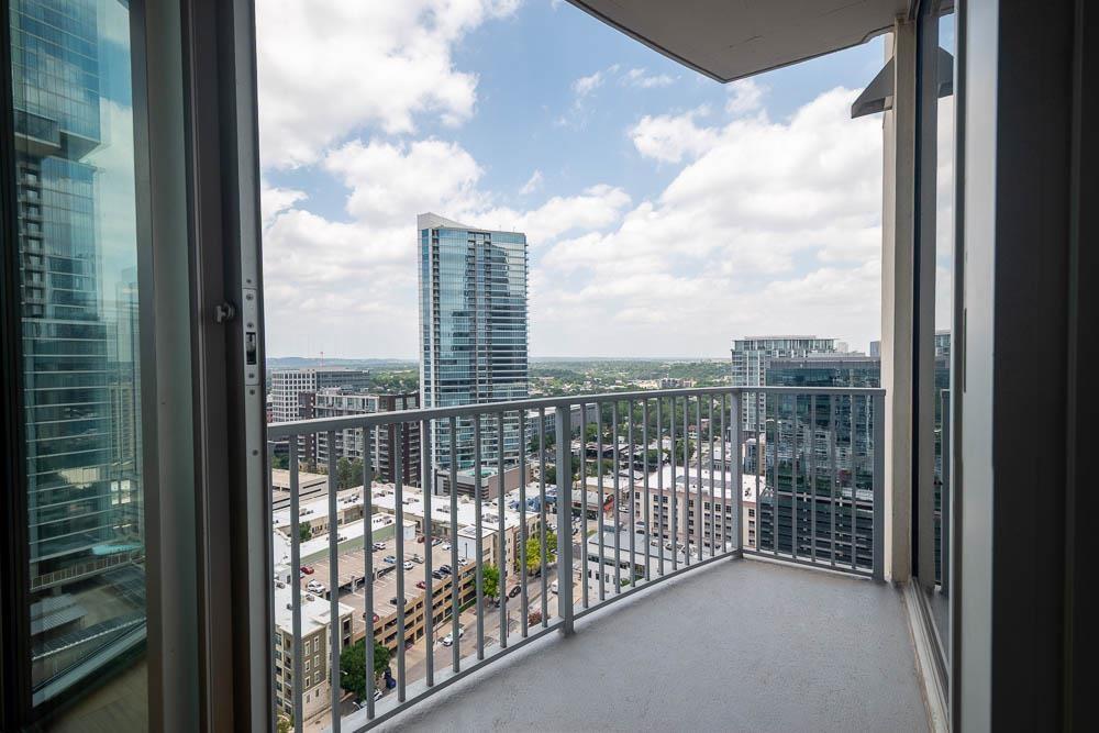 360 Nueces Street 2110 Property Photo 6