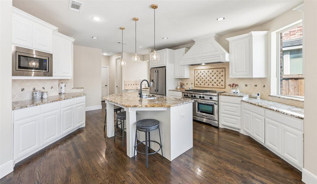 2120 Hidalgo Lane Property Photo 13