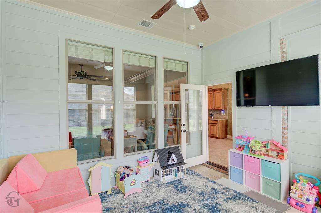 9981 Loveland Court Property Photo 11