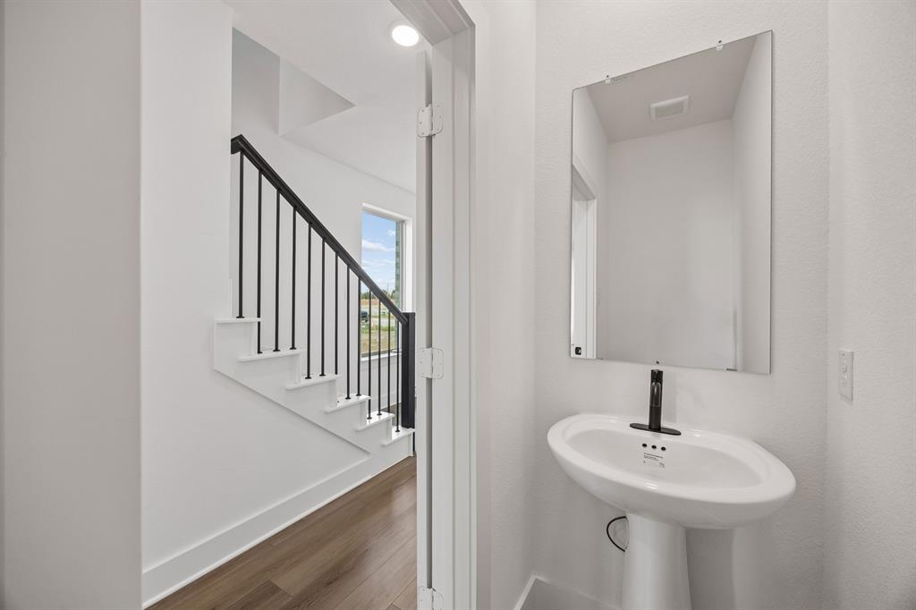 4873 Dee Street Property Photo 24
