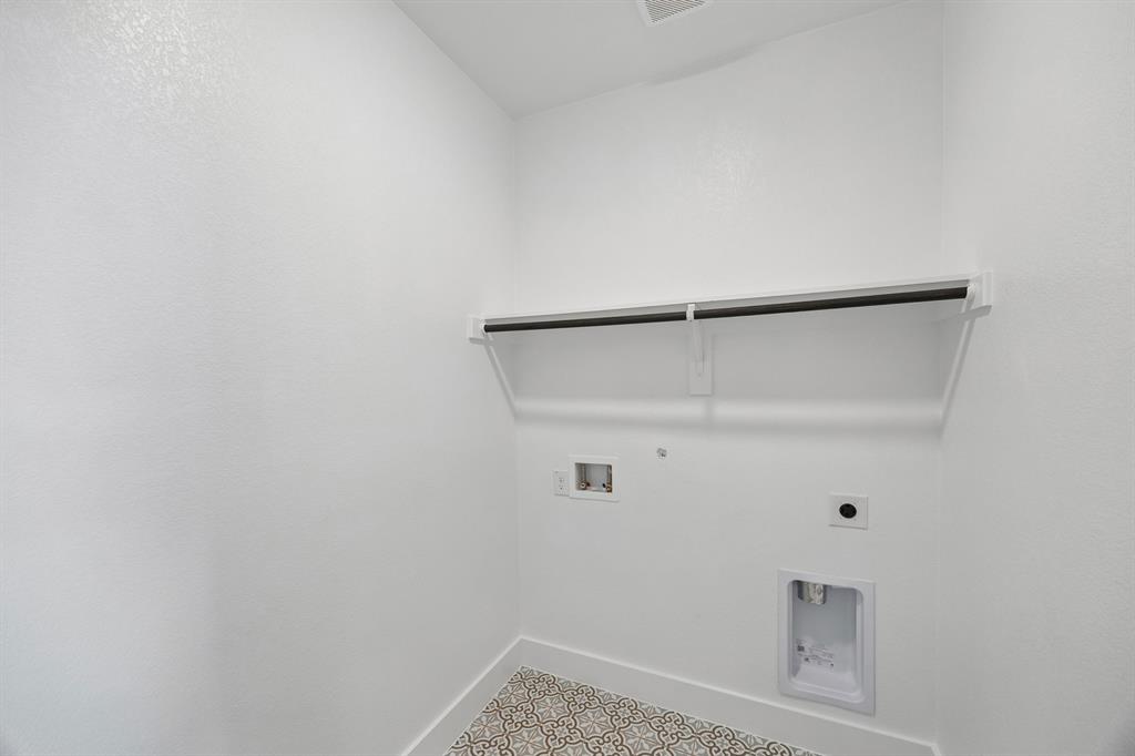 4873 Dee Street Property Photo 25