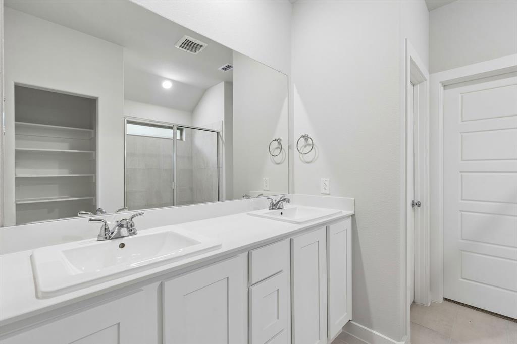 1858 Balfour Bend Property Photo 20
