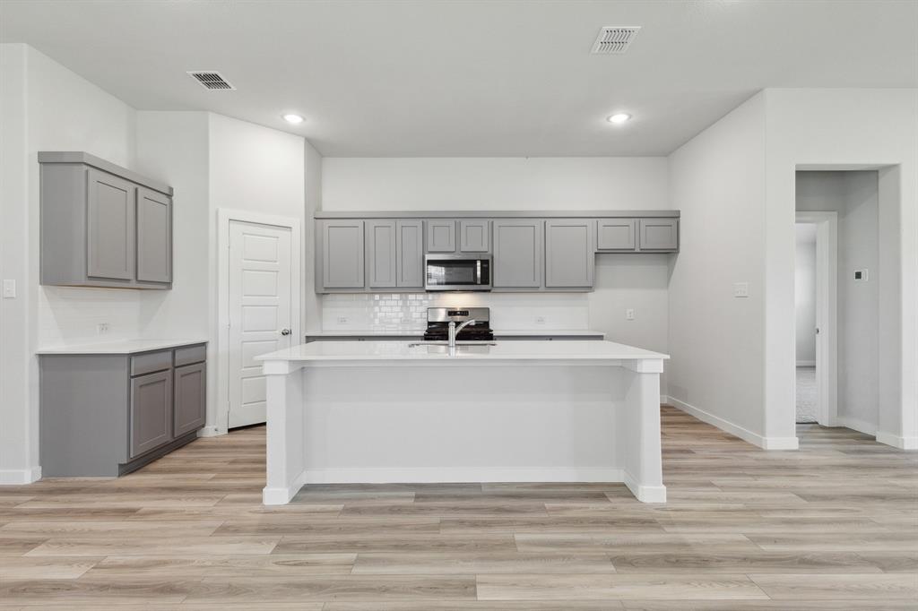 1329 Capecastle Lane Property Photo 6