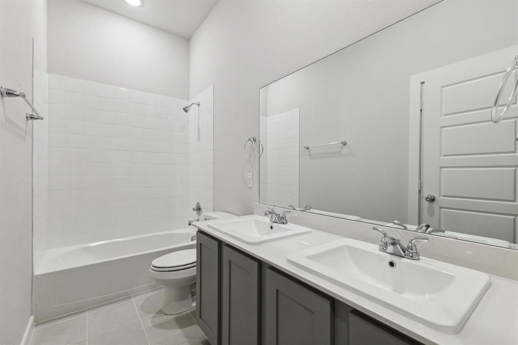 1329 Capecastle Lane Property Photo 20