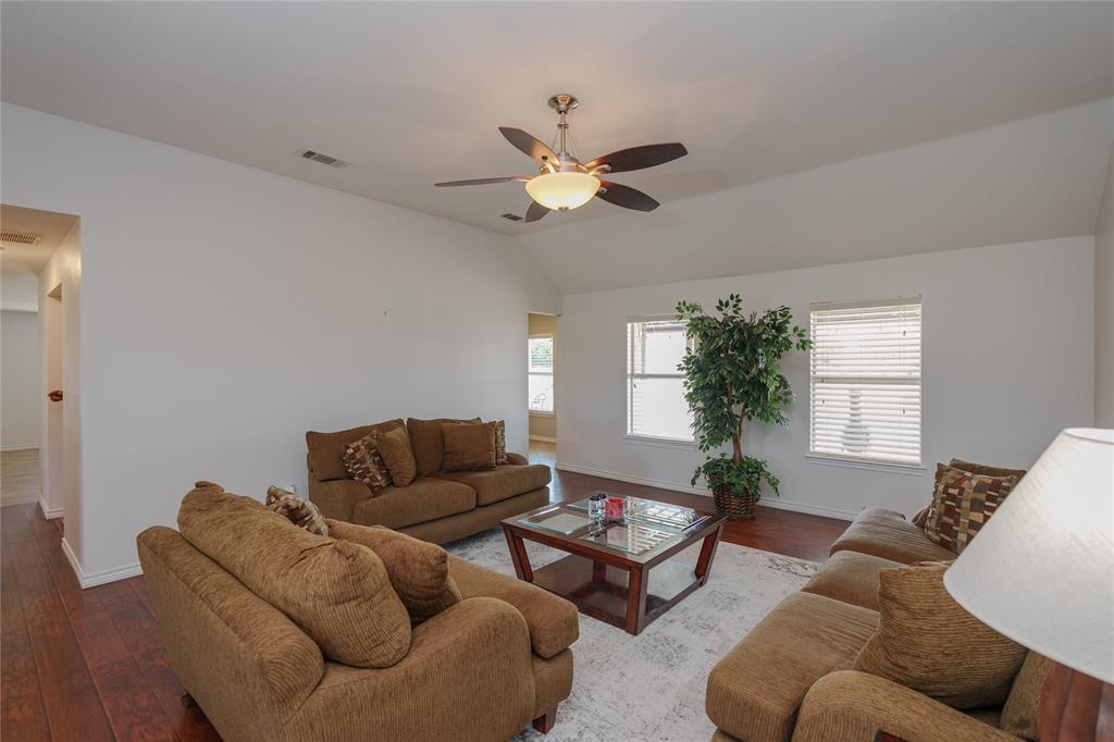 1908 Assembly Road Property Photo 9