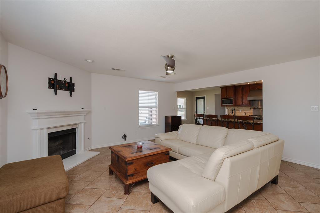 1908 Assembly Road Property Photo 11