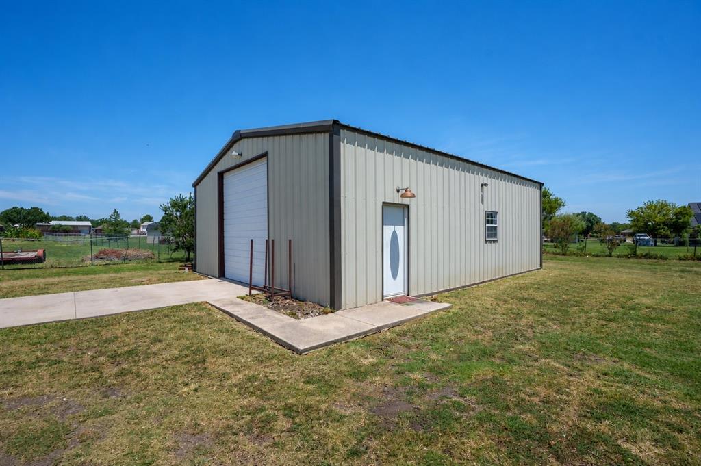 1908 Assembly Road Property Photo 30