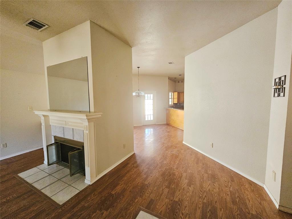 5817 Fox Hunt Drive Property Photo 7