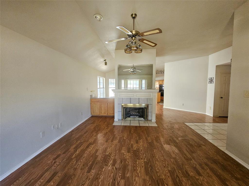 5817 Fox Hunt Drive Property Photo 8