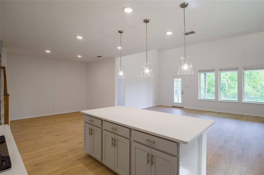 1709 Blackbird Lane Property Photo 6