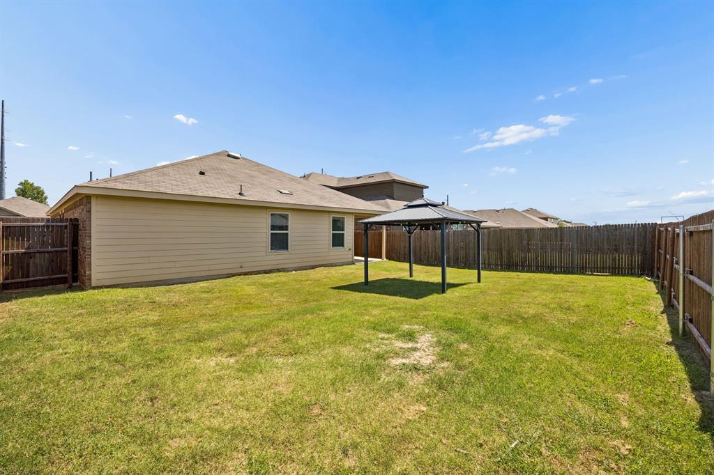 313 Samuel Street Property Photo 25