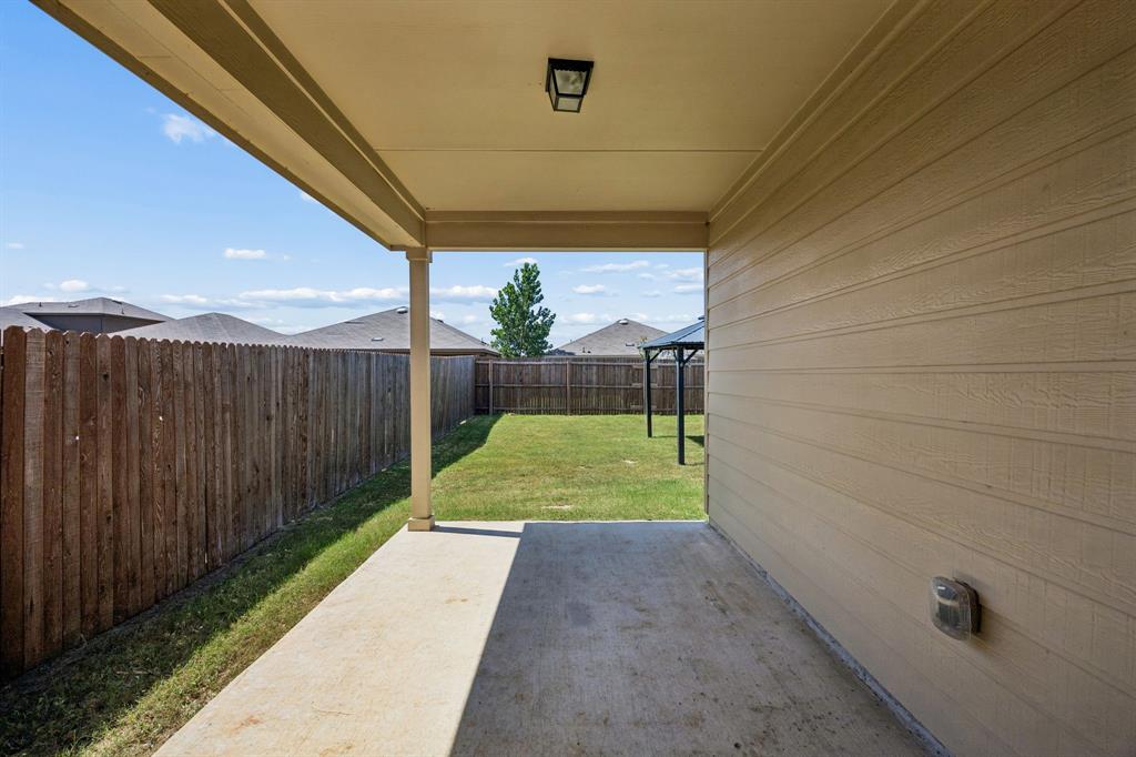 313 Samuel Street Property Photo 26