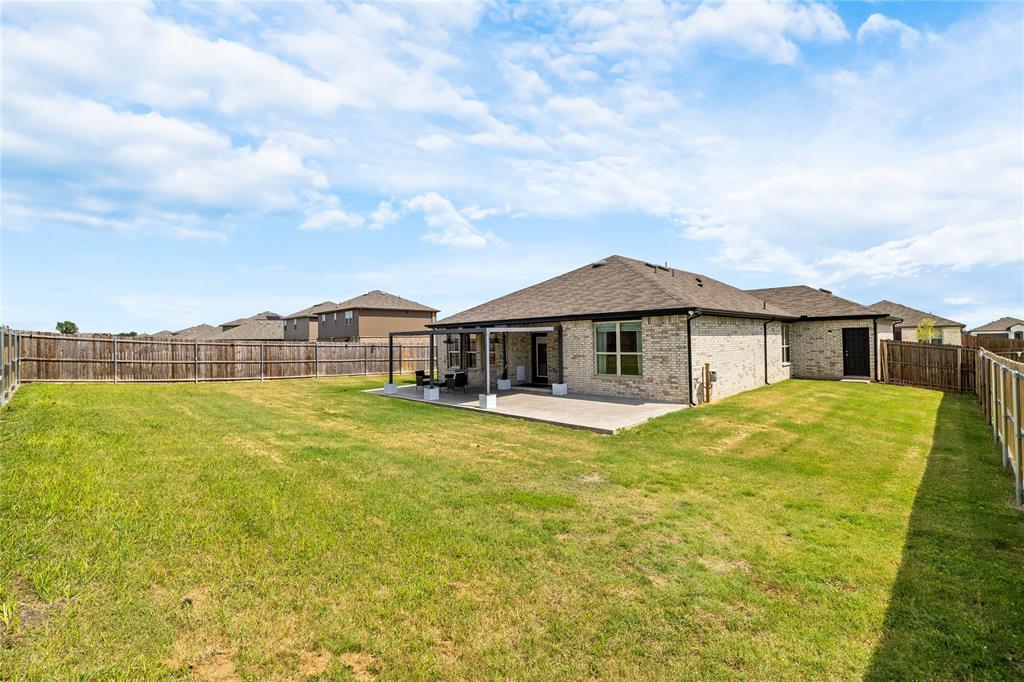 970 Hurstwood Drive Property Photo 33