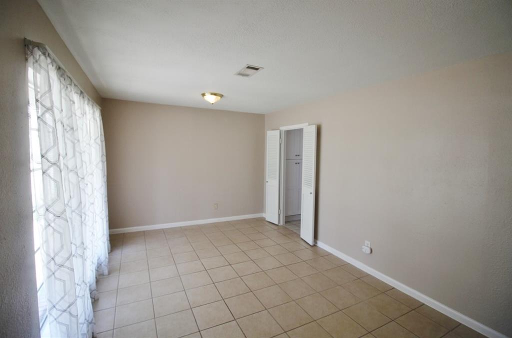 821 Rea Avenue Property Photo 3