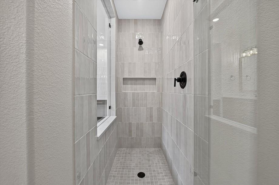 307 Taylor Way Property Photo 14