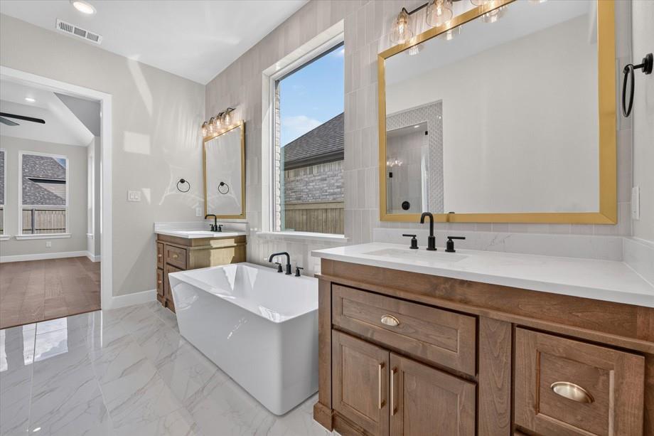 307 Taylor Way Property Photo 15
