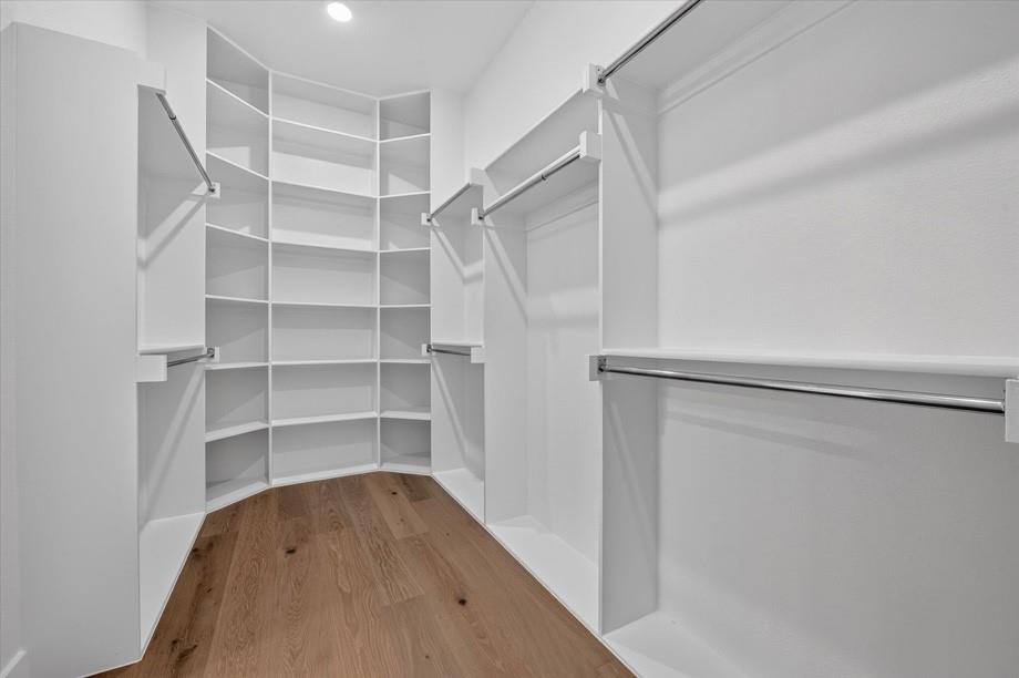 307 Taylor Way Property Photo 16