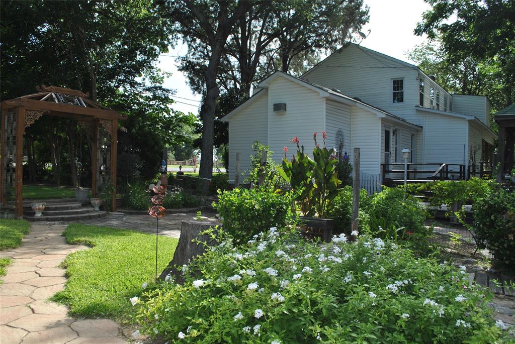 700 W Wrights Avenue Property Photo 8