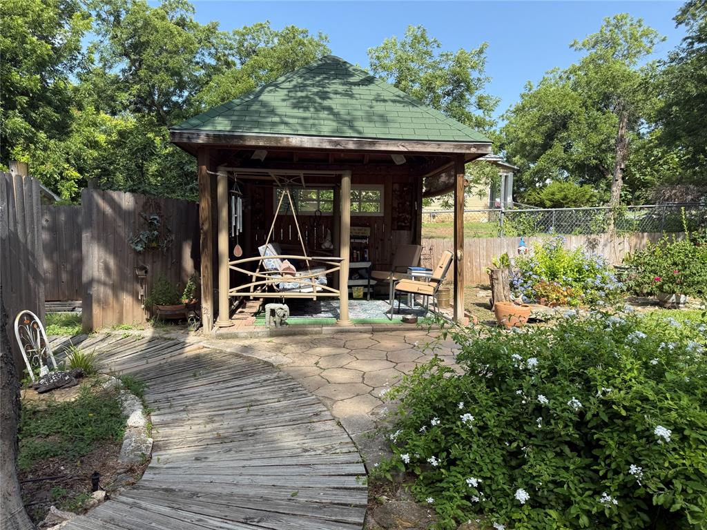 700 W Wrights Avenue Property Photo 14