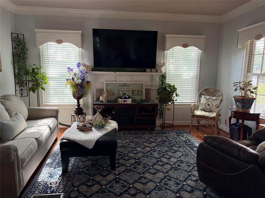 700 W Wrights Avenue Property Photo 18