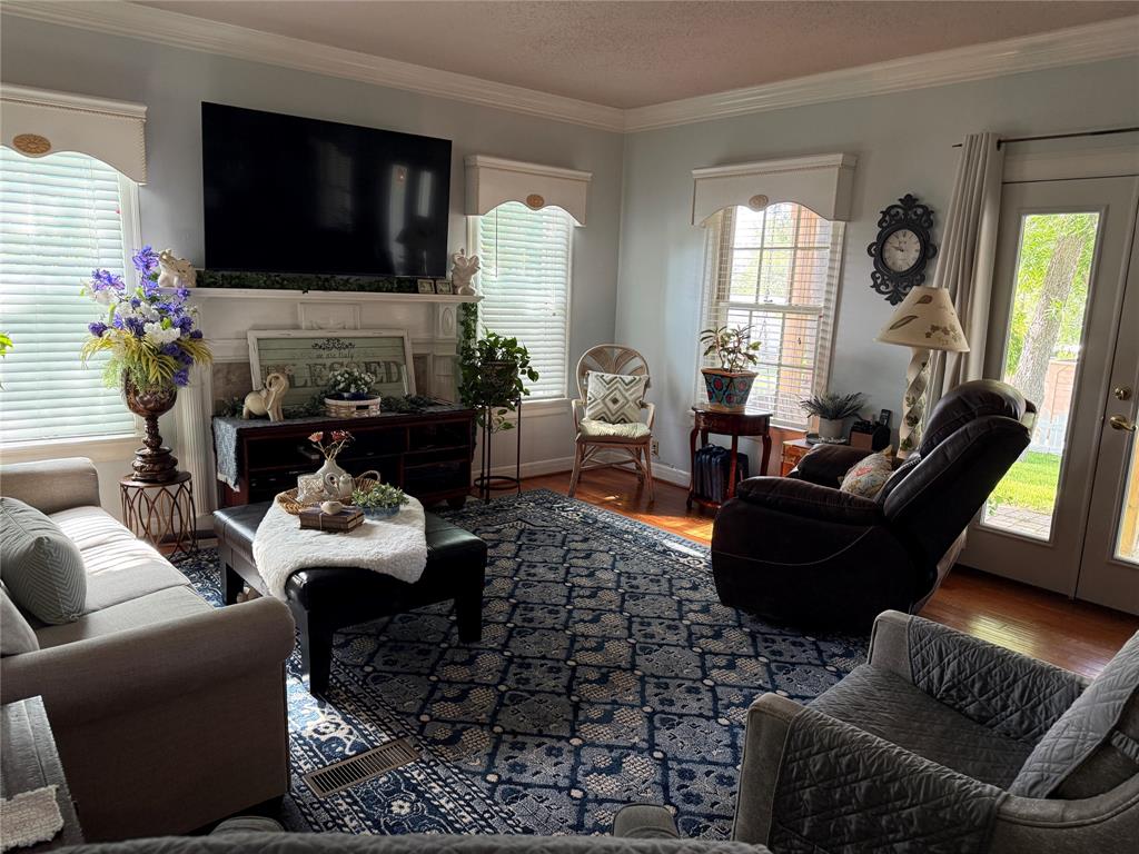 700 W Wrights Avenue Property Photo 19