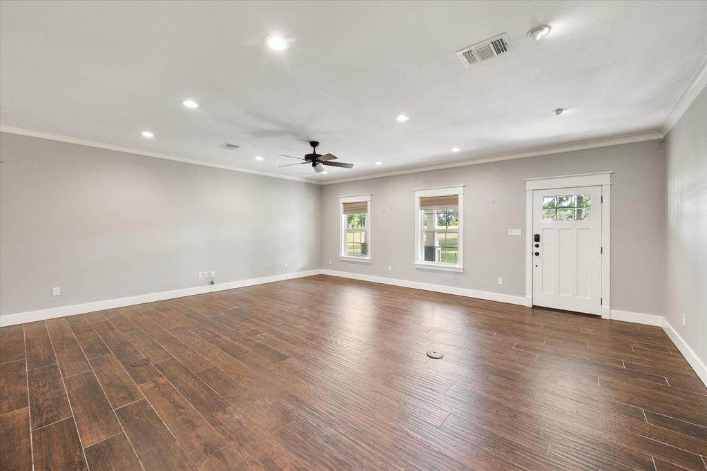 5568 S Fm 779 Property Photo 8