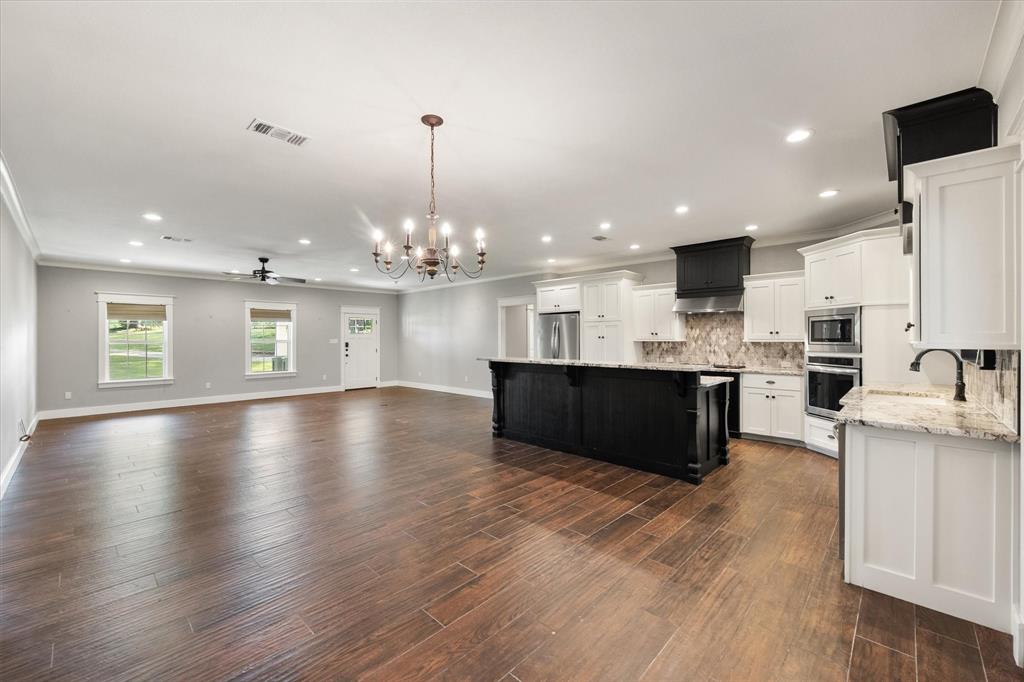 5568 S Fm 779 Property Photo 11