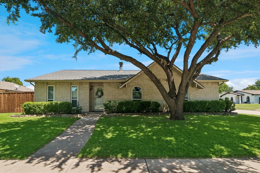 4900 Avery Circle