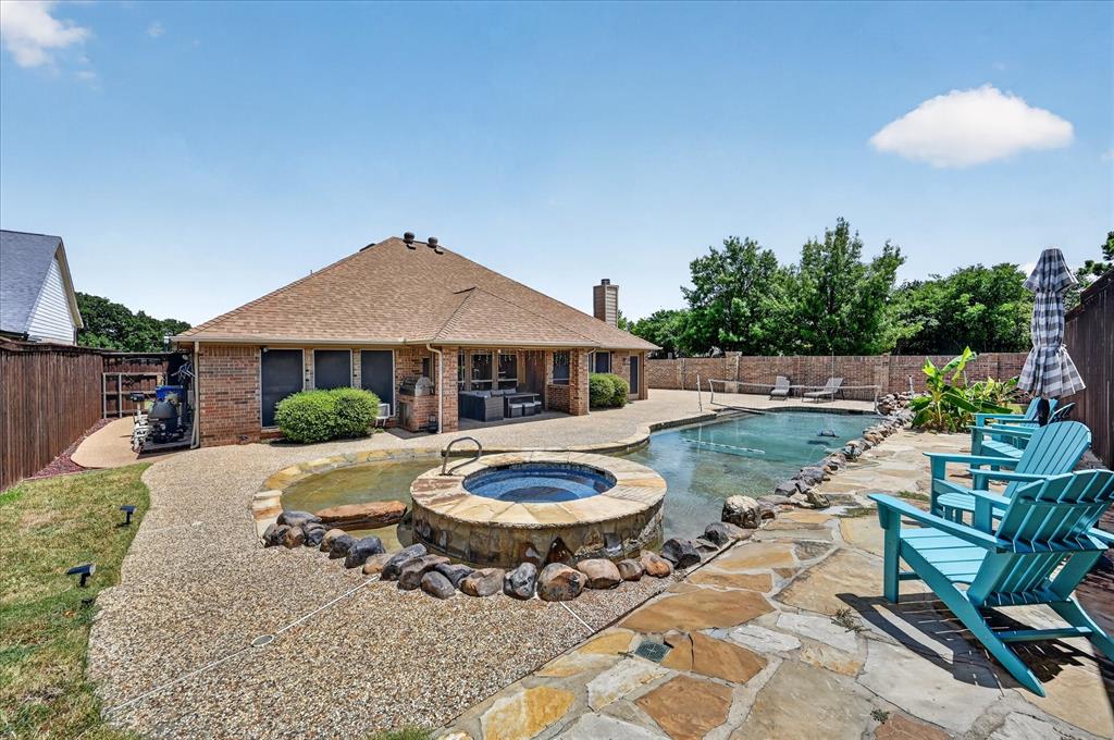 6001 Rock Cove Property Photo 1