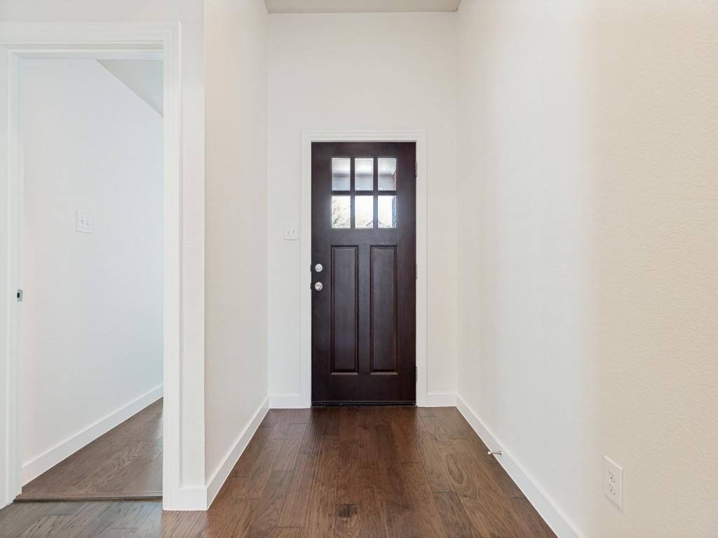 1716 Alton Way Property Photo 2