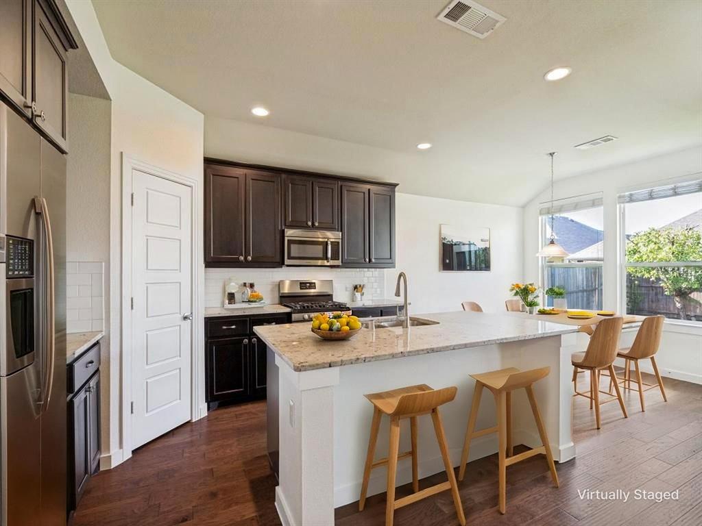 1716 Alton Way Property Photo 14