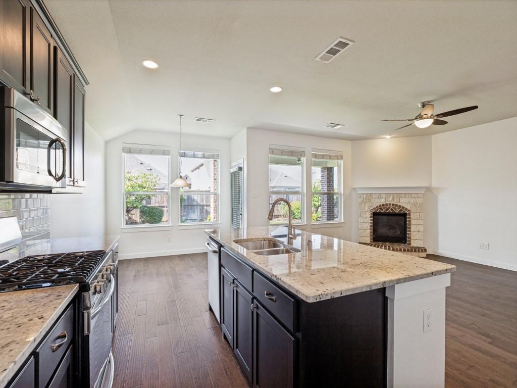 1716 Alton Way Property Photo 15