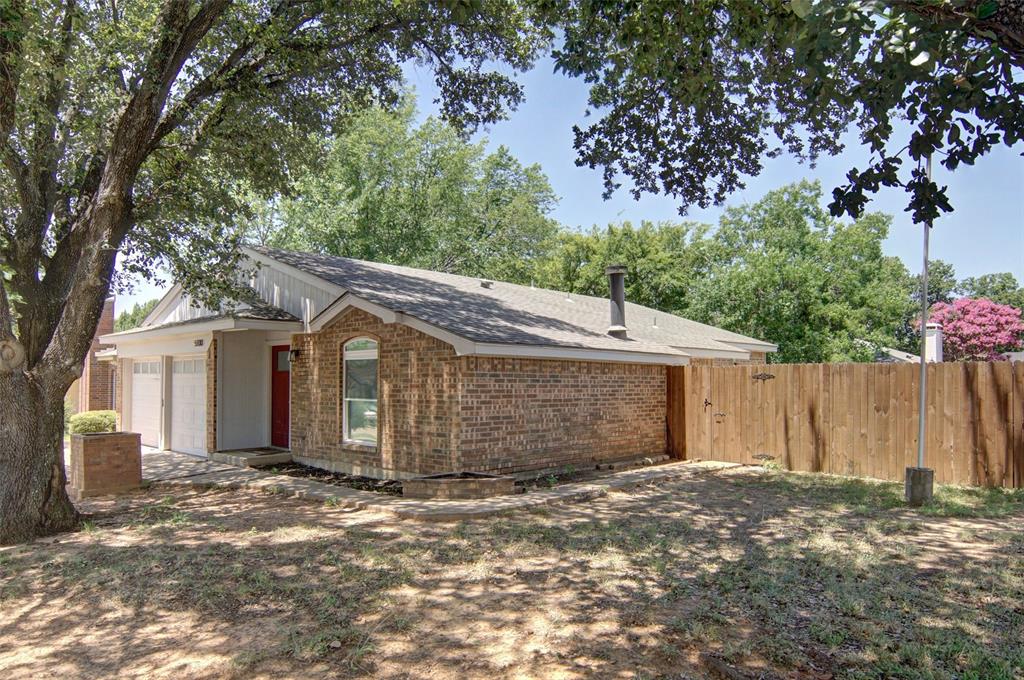 5100 Hawkins Cemetery Road Property Photo 3