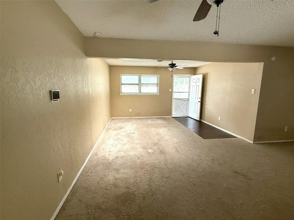 3010 Grand Avenue Property Photo 2