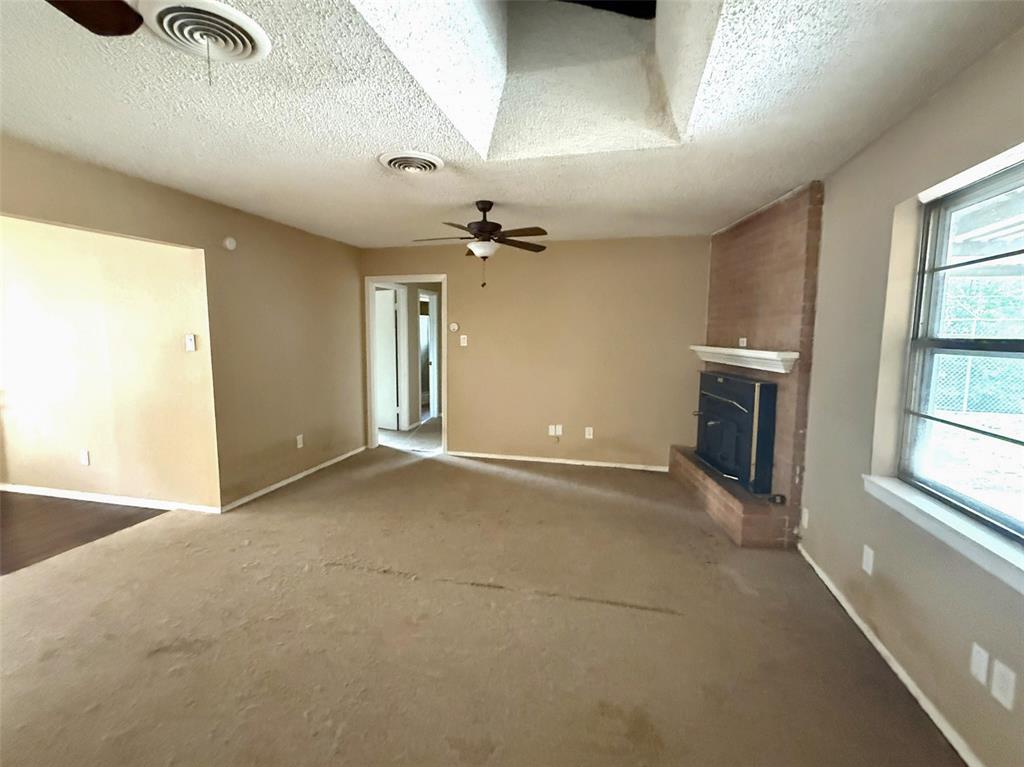 3010 Grand Avenue Property Photo 3