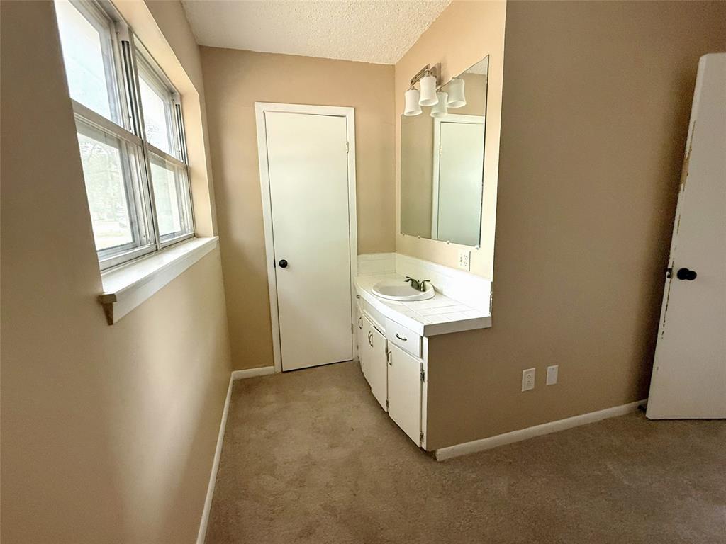 3010 Grand Avenue Property Photo 12